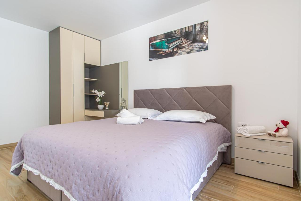 Ledeno More Luxury Apartments Split Exterior foto